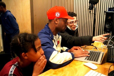 brand-vibrant-studio